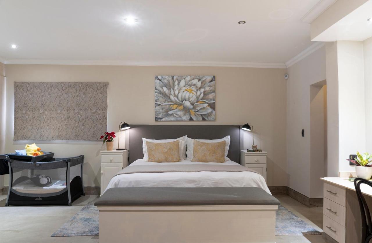 Rueby'S Guesthouse Dullstroom Esterno foto